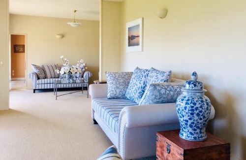 Lowburn House | Arthur's House at Carrick Winery