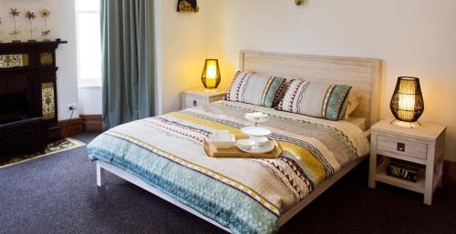 Port Chalmers Bed & Breakfast | Artica Art & Accommodation