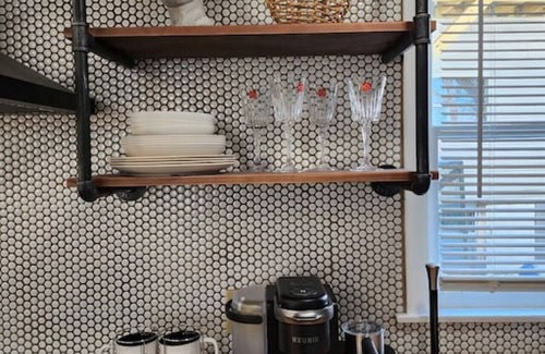 Revere House | Artisan cottage near historic Revere Beach