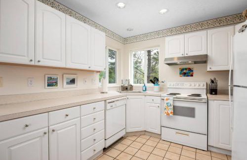 Tierra Del Mar House | Artisan