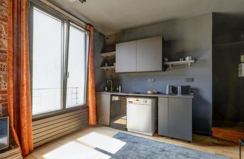 2nd Arrondissement Apartment | Artiste atelier Bail Mobilité Palais Royal