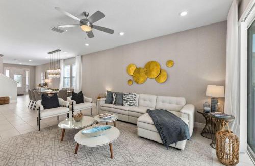 Bay Lake House | Artistic 6 Bdrm Home with Games Room at Encore