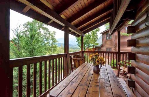 Black Bear Falls House | Artistic Mountain
