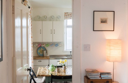 Caroy Cottage | Artistic, tranquil cottage. Spectacular loch and mountain views. Sleeps 4