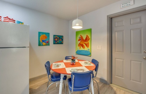 Otto Apartment | Artsy Otto Cottage w/Porch & Rocking Chairs!