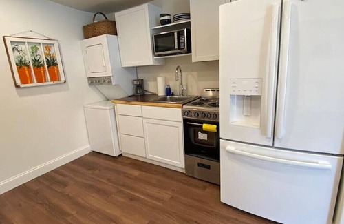 Arnolds Park House | Artsy Tartsy Bunk House off West Lake Okoboji