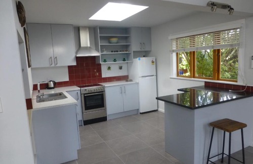 Eketahuna Apartment | Arty Place