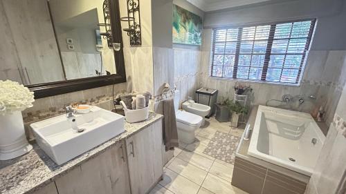 Greater Johannesburg Metropolitan Area House | Artzy's Garden View