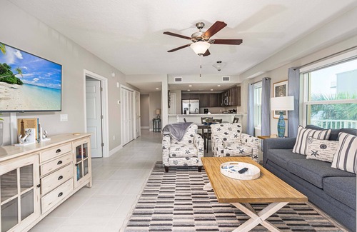Ocean View Halifax Estates Condo | Aruba Condo - Ocean and River View #207