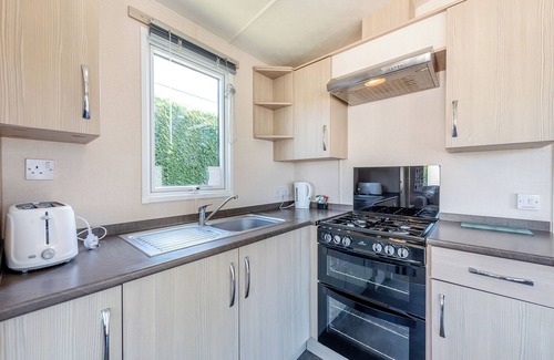 Bognor Regis House | Arundel Plus Caravan