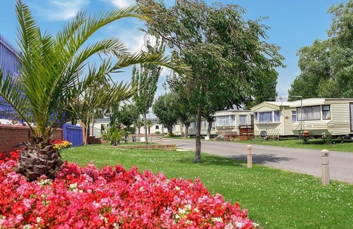 Bognor Regis House | Arundel Plus Caravan