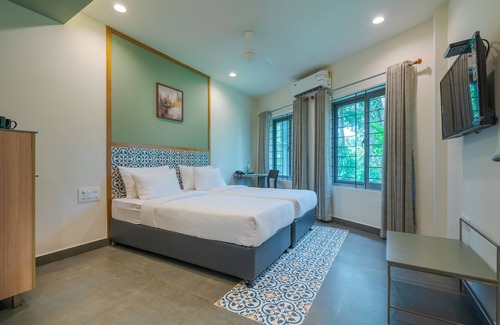 Kakkanad Hotel | Aryaas Regent
