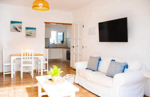 Caleta de Famara Apartment | Asana Surf House Famara