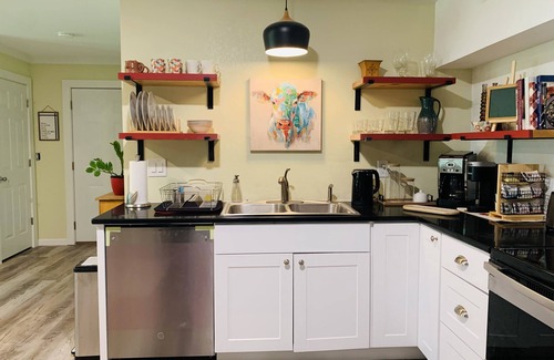 Canton Apartment | ASAP, Water and Power Available! Only 15 minutes to Asheville via Interstate.