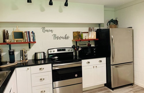 Canton Apartment | ASAP, Water and Power Available! Only 15 minutes to Asheville via Interstate.