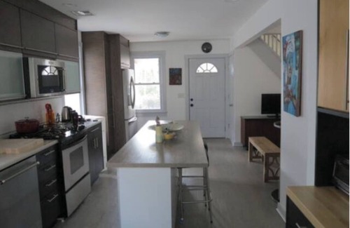 Asbury Park House | Asbury Park Cozy Contemporary Cottage