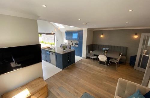 Winkfield House | Ascot stunning and modern 4 bedroom town house with 156 sq ft garden office 28