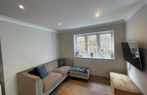 Winkfield House | Ascot stunning and modern 4 bedroom town house with 156 sq ft garden office 28
