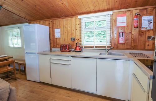 Lofthouse Cottage | ASH LODGE, pet friendly, with a garden in Masham