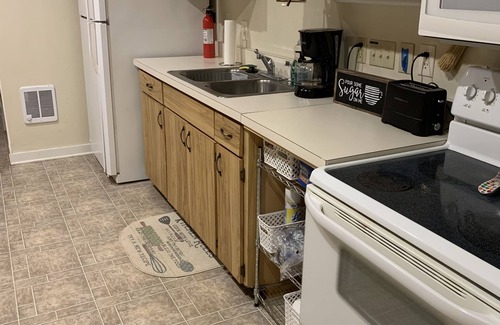 Arden Apartment | Asheville Getaway near AVL airport/Breweries/Fun