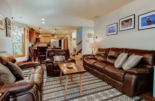Fletcher Cabin | Asheville Mtn Side Cabin: Large Porch-Hot Tub-Trail-2 Streams-7 Wooded Acres!