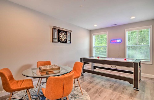 Asheville House | Asheville Retreat Hot Tub, Yard and Game Room!