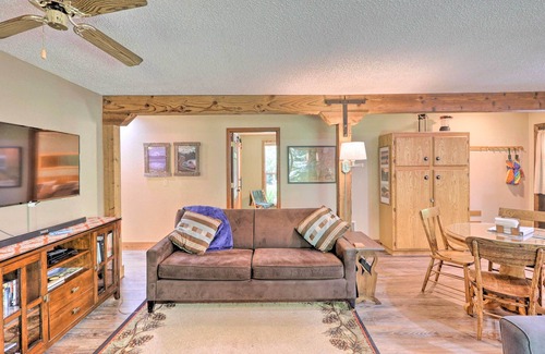 Paradise Estates Cabin | Ashford Cabin with Hot Tub & Big Creek Views!