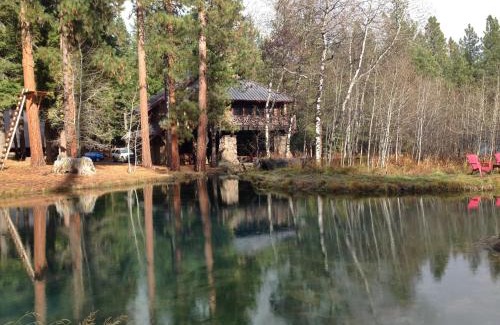 Ashland House | Ashland Lodge with Lake Views and Game Room Loft