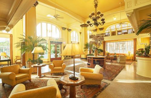Historic Downtown District Hotel | Ashland Springs Hotel