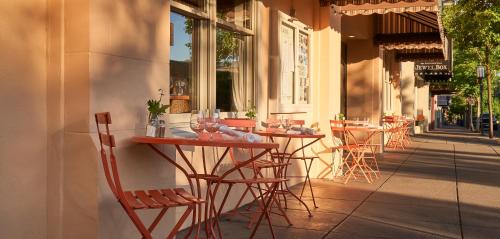 Historic Downtown District Hotel | Ashland Springs Hotel