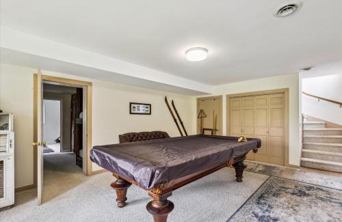 Moscow House | Ashwood Chalet