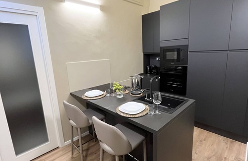 Viareggio House | Asia house in the heart of the dock