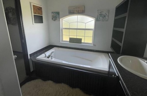 Negreet House | Ask about our free night! Located in the mid-lake area of Toledo Bend Lake