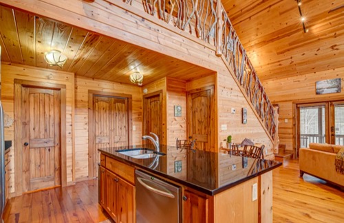 Cherry Log Cabin | Aska Creek-n-view by Escape to Blue Ridge