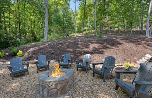 Cherry Log House | Aska Favor