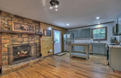 Dial Villa | Aska River House - Riverside relaxation and all the comforts of home