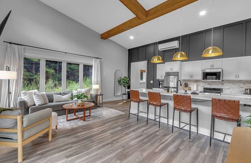 Ellicottville House | Aspen Chalet