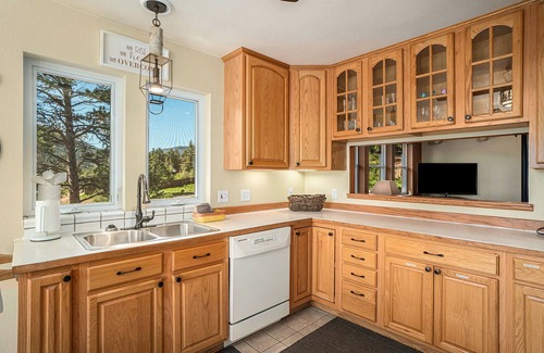 Estes Park House | Aspen Grove Getaway - Mountain Townhome - Estes Park Near Golf Course - EV #3196