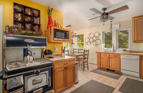 Estes Park House | Aspen Grove Getaway - Mountain Townhome - Estes Park Near Golf Course - EV #3196