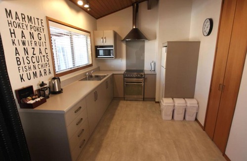 Timaru Hotel | Aspen on King Motel