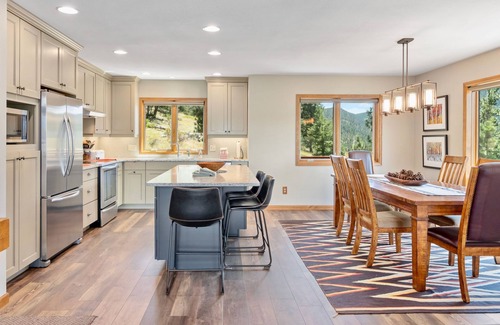 Windcliff Estates House | Aspen Spirit Vacation Home at Windcliff by RedAwning