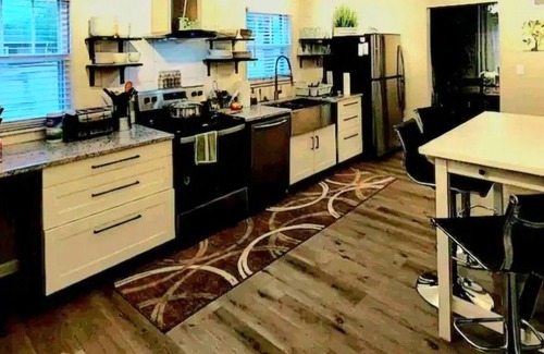 Sioux Falls House | Aspen Villa-Country Club, Augustana, USF & Sanford Med.