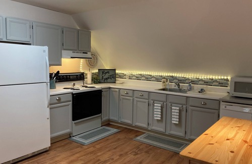 Davidsonville Apartment | Aspen Woods - Spacious Apt w/Private Garage