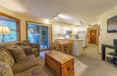 Whistler Condo | Aspens #427 Prime Ski-in Ski-out Location! Top Floor Unit, Pool, Hot tubs, BBQ