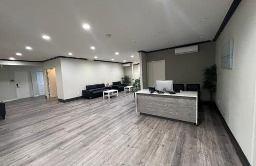 Orange Hotel | ASPIRE INN & SUITES Orange
