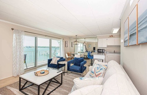 Ocean City Condo | Assateague House 204 2BR 2BA Bayfront Condo w/pool