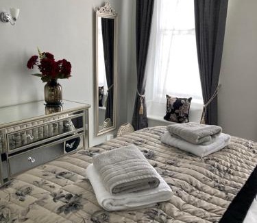 Ludwel Apartment | Assembly View - two bedroomed apartment with parking permit in Ludlow Town Centre