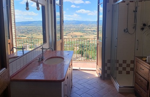 Assisi Apartment | Assisiheart, ancient and renovated dwelling in the center of assisi