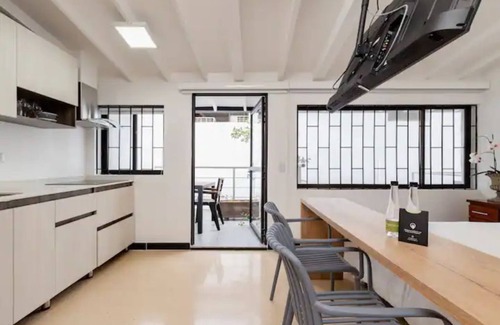 Astorga Apartment | Astonishing Studio with A/C and Wi-Fin