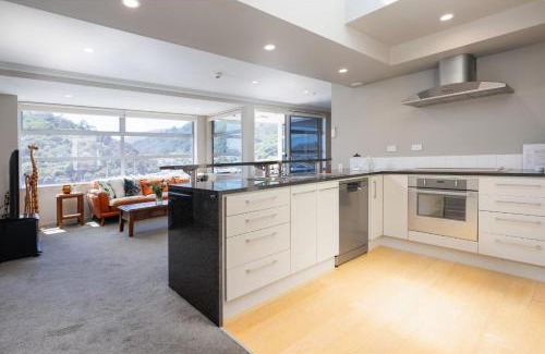Picton Apartment | Astonishing Views Superb Waterfront Apartment